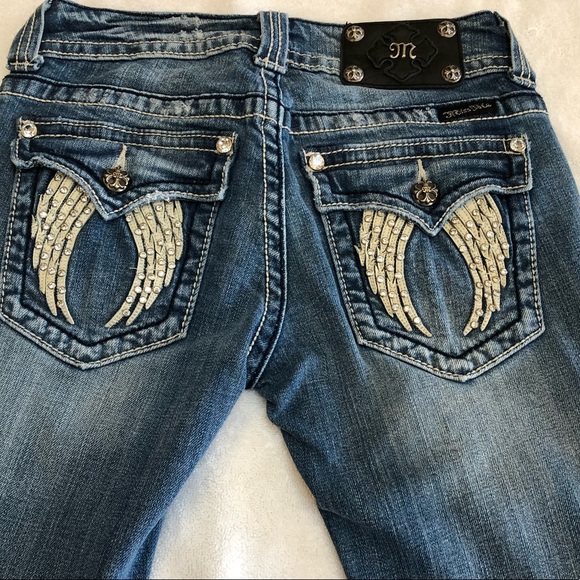 Miss Me Denim - MISS ME ANGEL WING CAPRI JEAN
